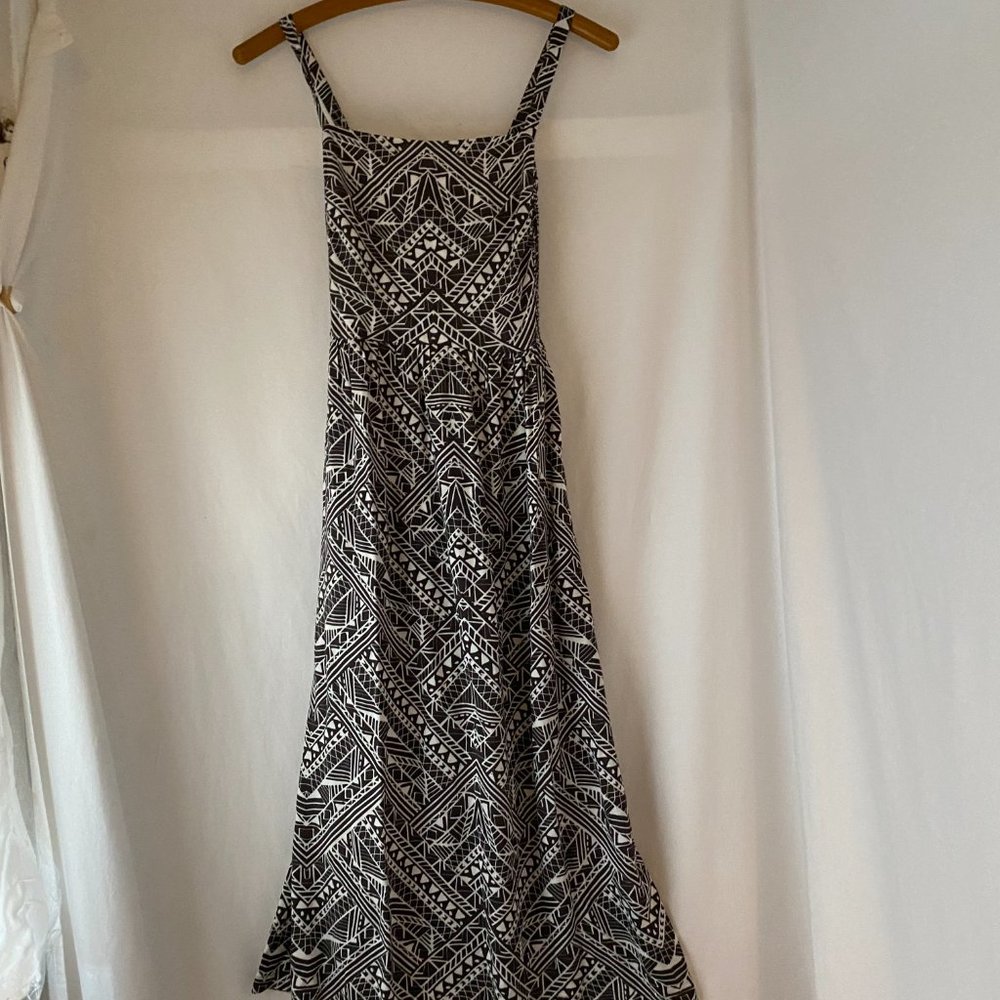 Patterned Brown-And-White Patterned Sundress With… - image 4